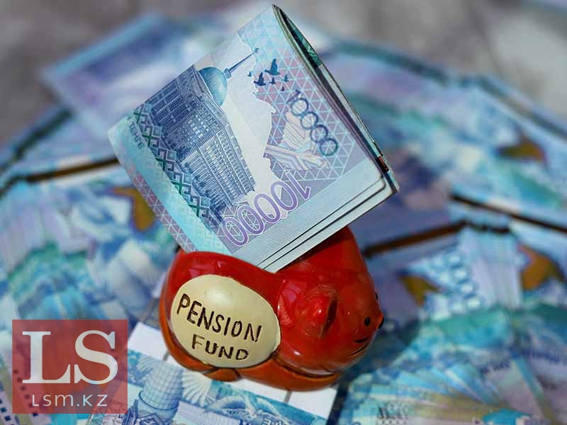 Үстел астындағы камераның фотосы